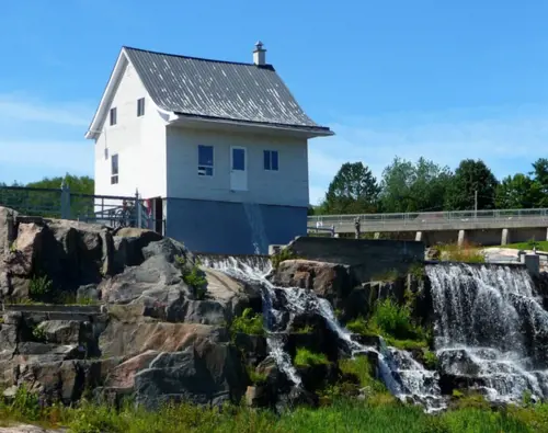 OTL-Gouverneur-Saguenay-Musee-Petite-Maison-Blanche